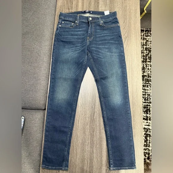Hollister Men's Dark Blue Straight Jeans - Picture 3 of 12
